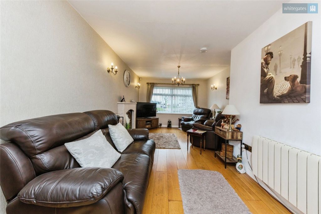 Property photo 3 of 15 Picture No. 10