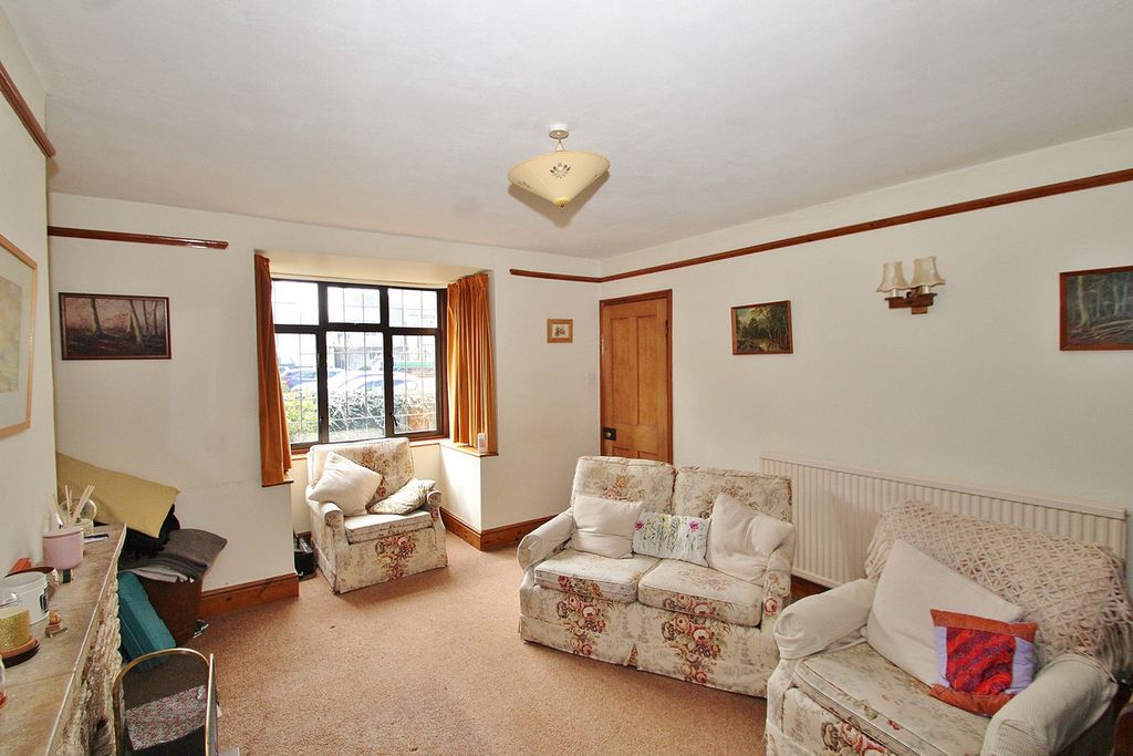 Property photo 2 of 23