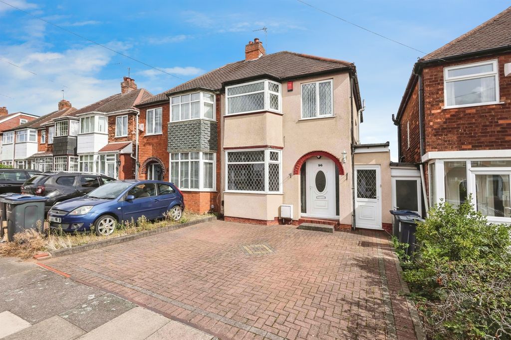 Property photo 2 of 17