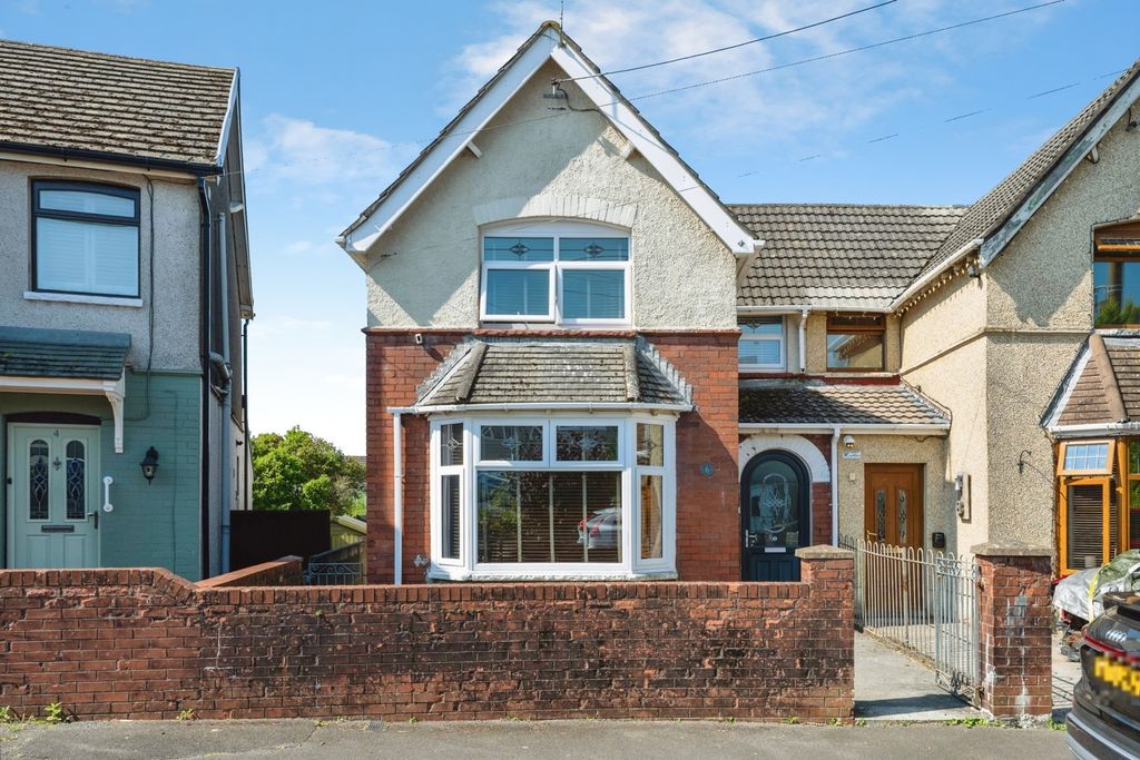 Property photo 1 of 20 Pbox-Img.Jpg