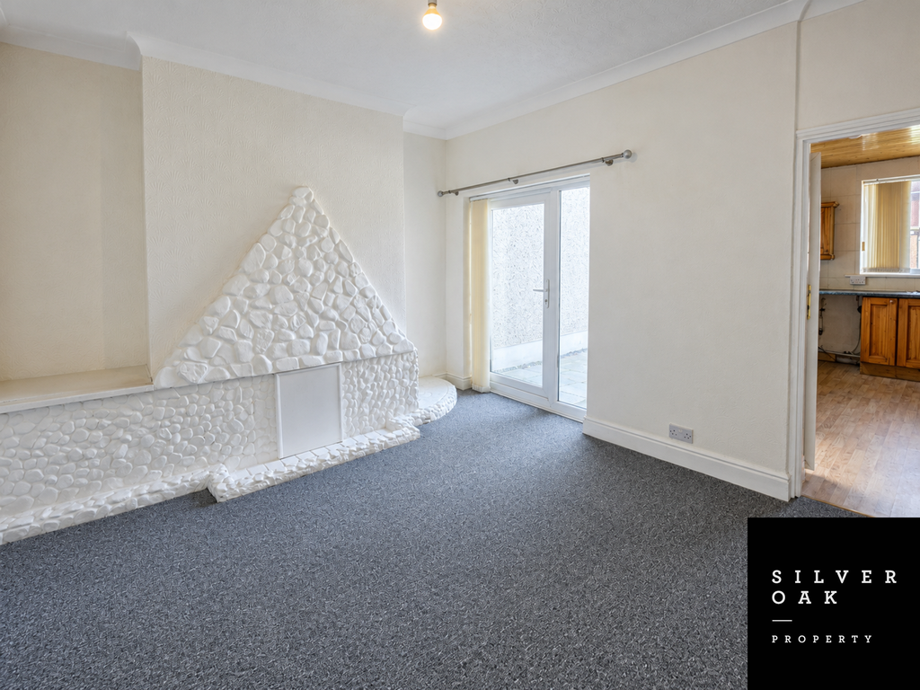 Property photo 3 of 8 3