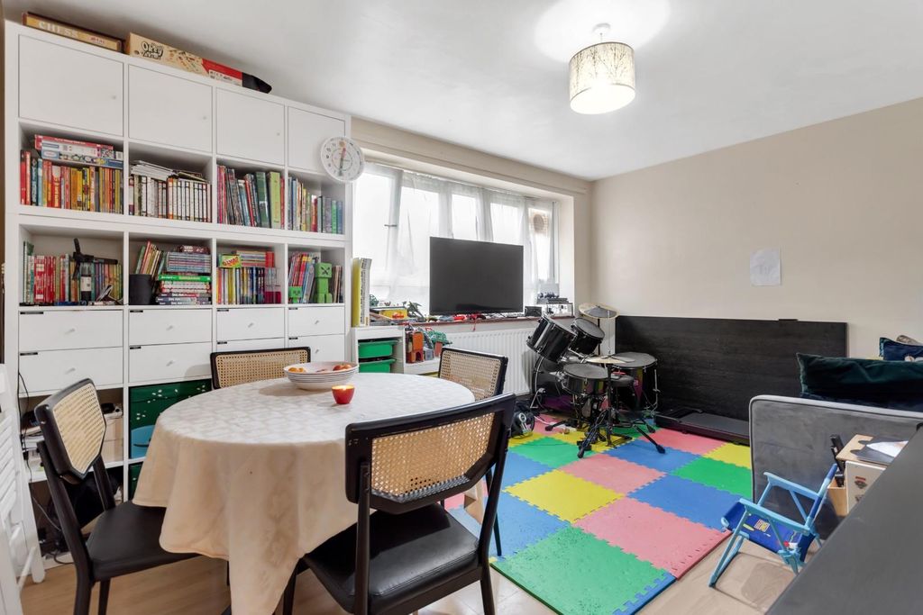 Property photo 3 of 13 Reception