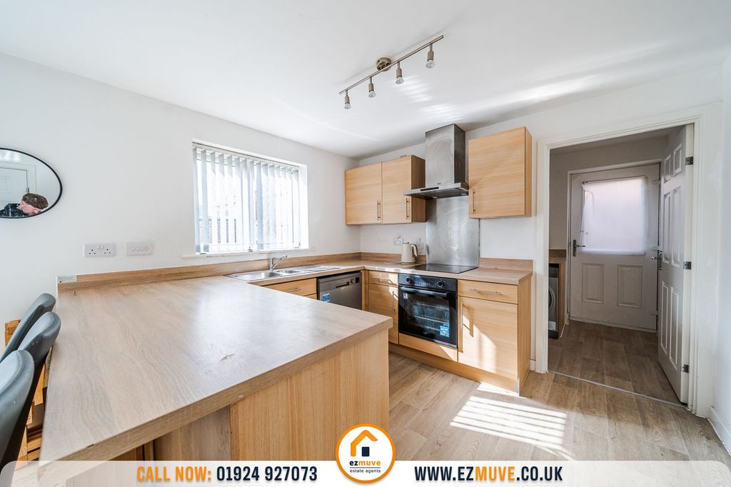 Property photo 3 of 20