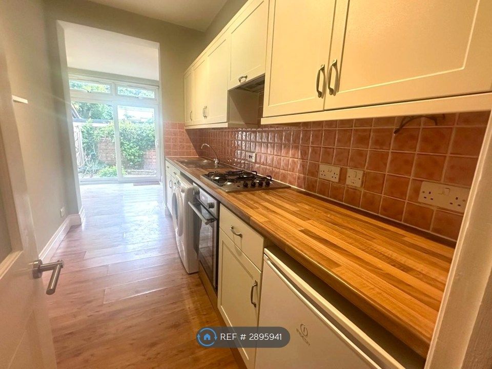 Property photo 2 of 18