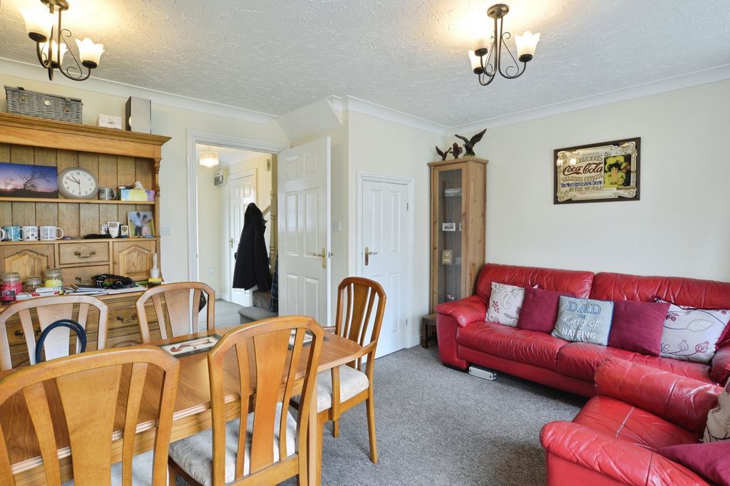 Property photo 3 of 13 Pbox-Img.Jpg