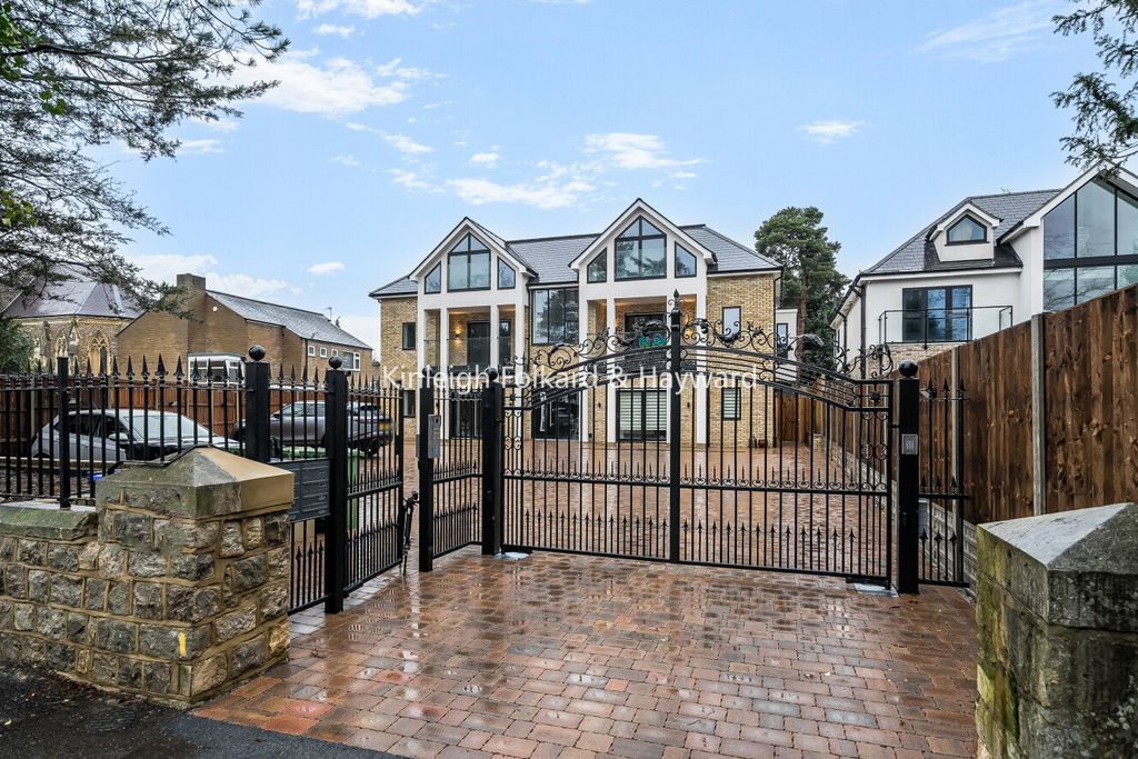 Property photo 1 of 26 Picture No. 29