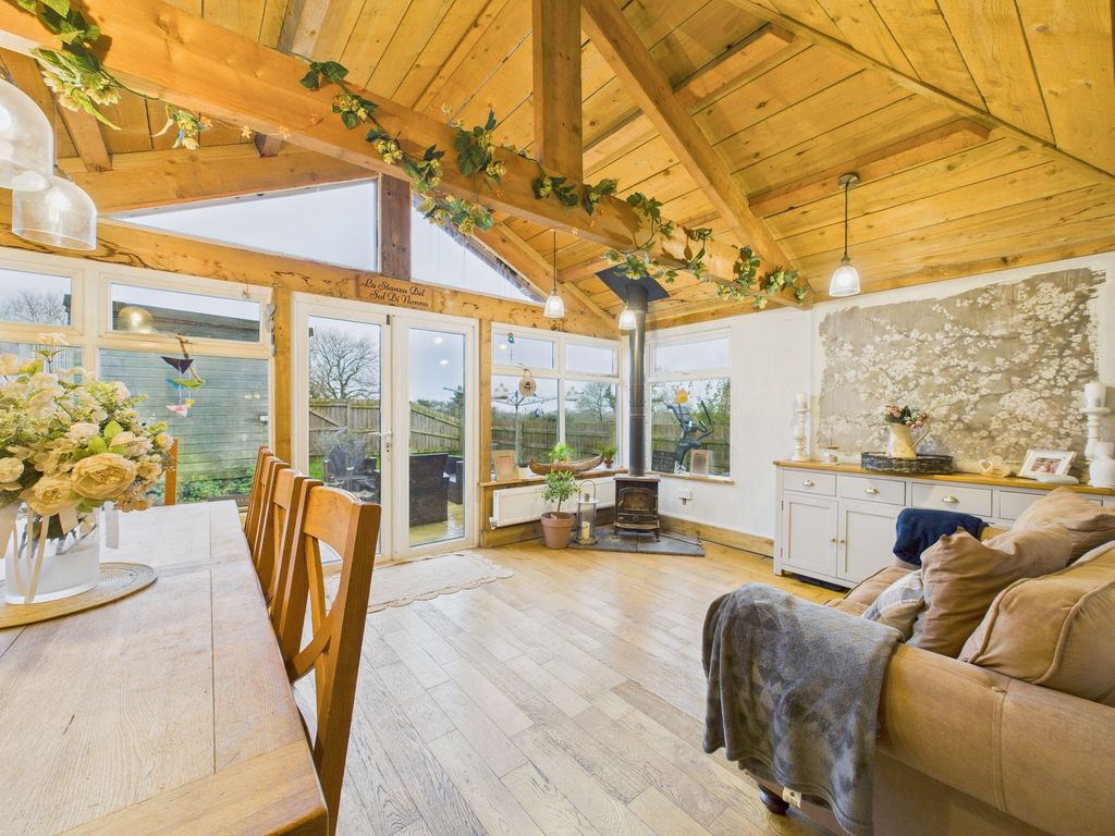 Property photo 3 of 38