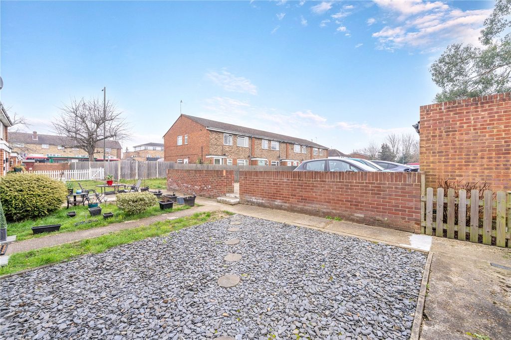 Property photo 3 of 8 Picture No. 02