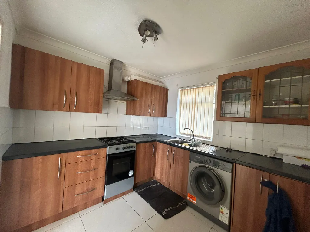 East Paddock Court, Northampton NN3 - View 6