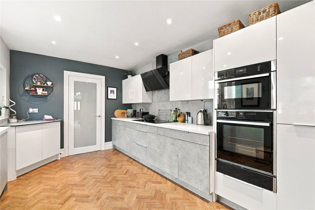 Property photo 3 of 41 Kitchen