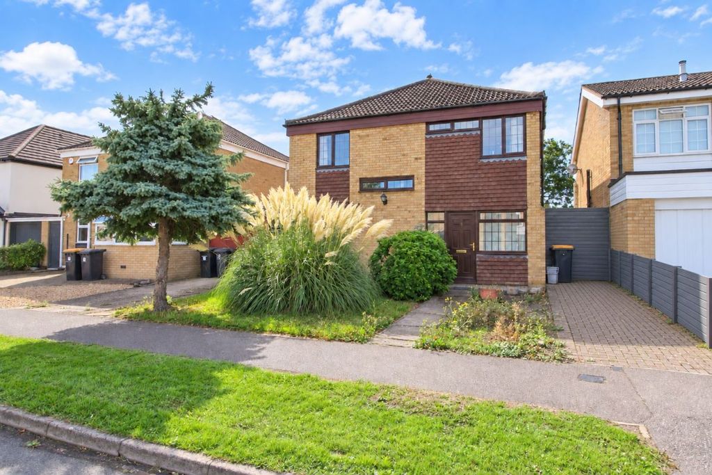 Property photo 1 of 17