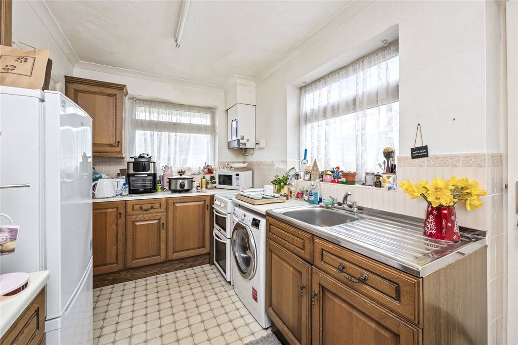 Property photo 2 of 19 Picture No. 02