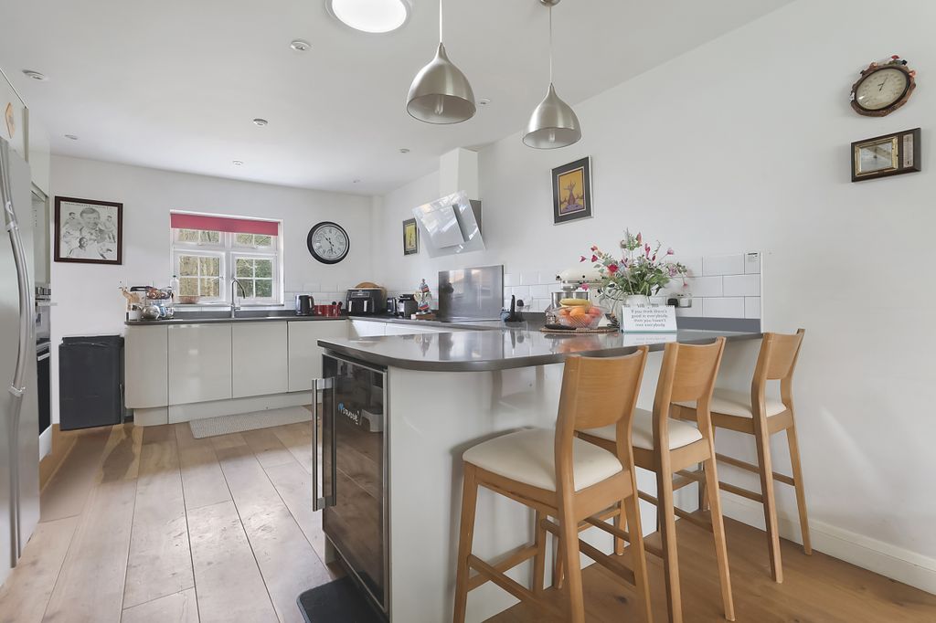 Property photo 3 of 18 Picture No. 07