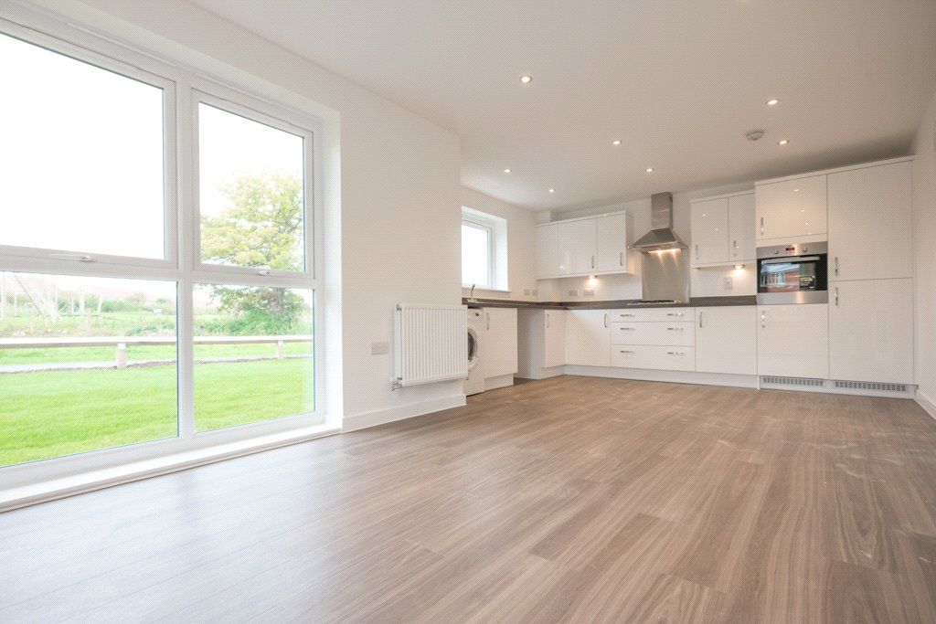 Property photo 2 of 11 Picture No. 04