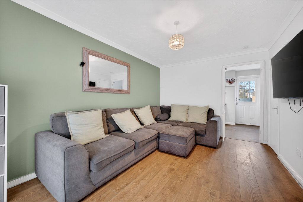 Property photo 2 of 22 5007161