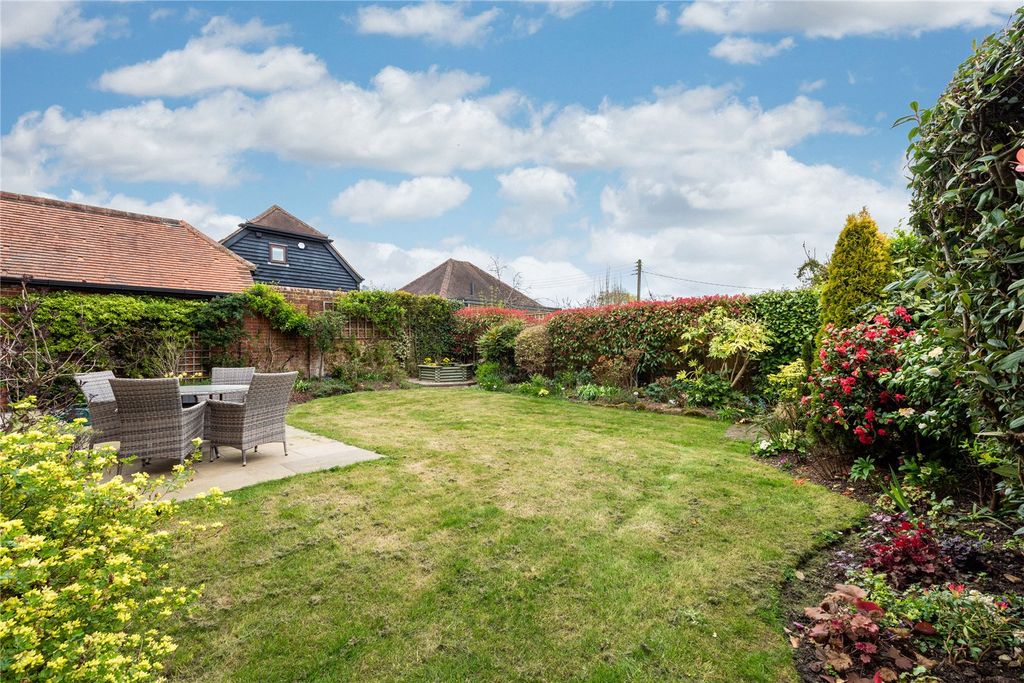 Property photo 2 of 16 Picture No. 02