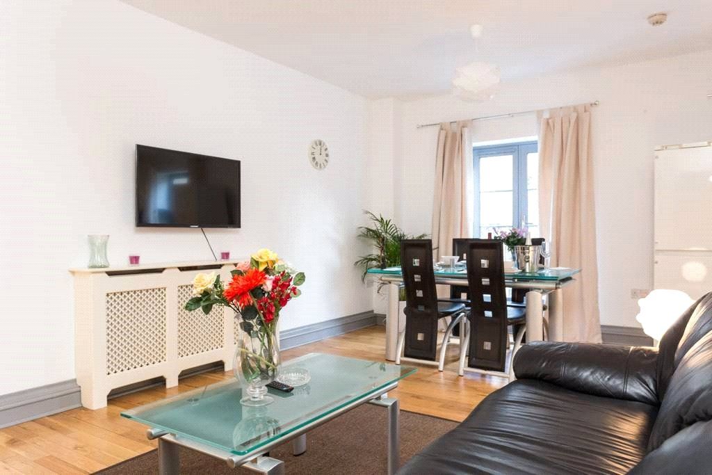 Property photo 3 of 11 Picture No. 01