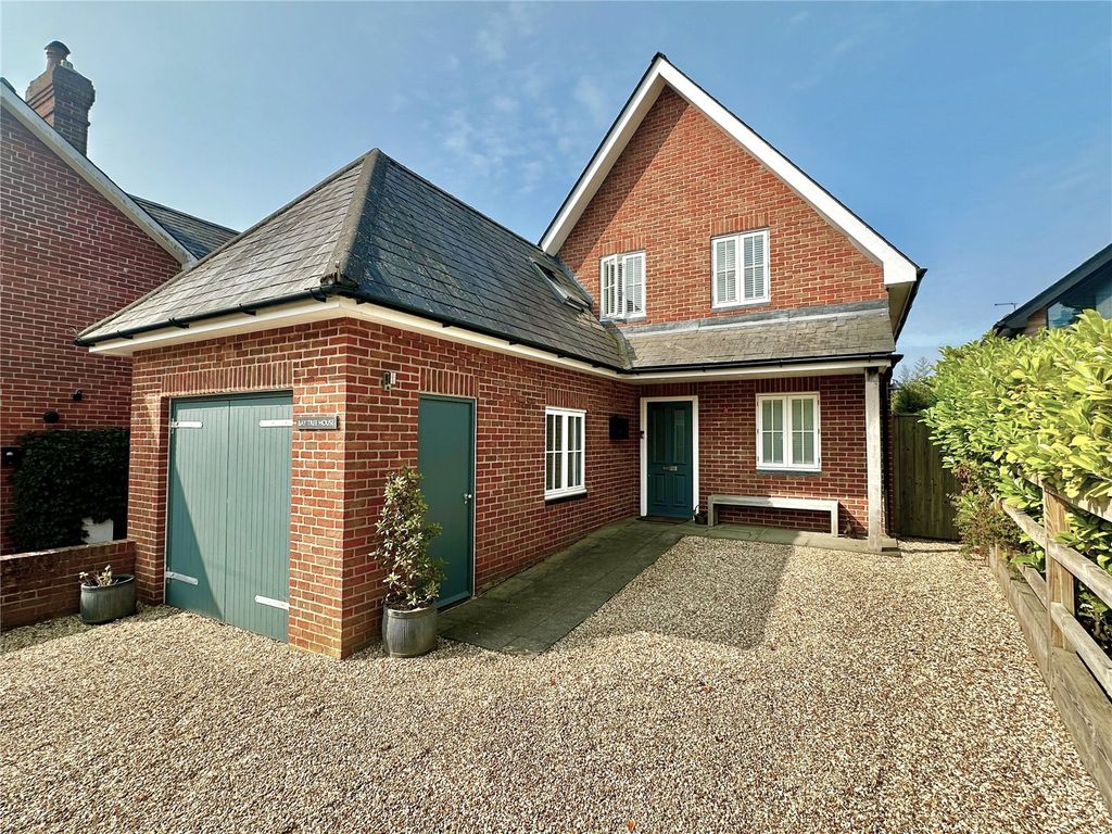 Property photo 2 of 18 Picture No. 21