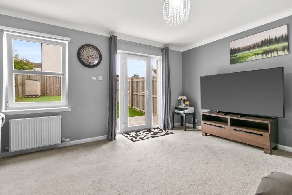 Property photo 3 of 31