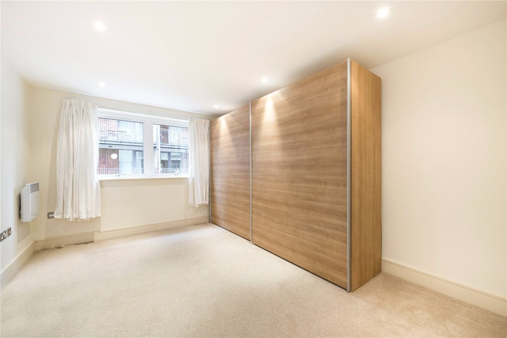 Property photo 3 of 8