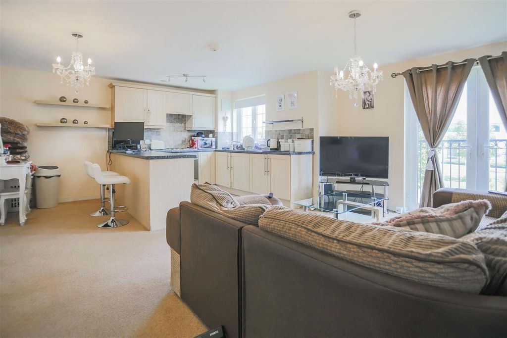 Property photo 2 of 7