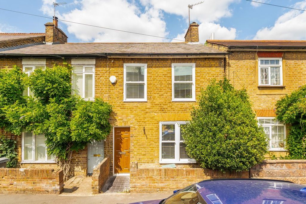 Property photo 1 of 7
