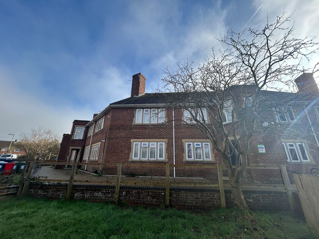 Property photo 1 of 12 Image