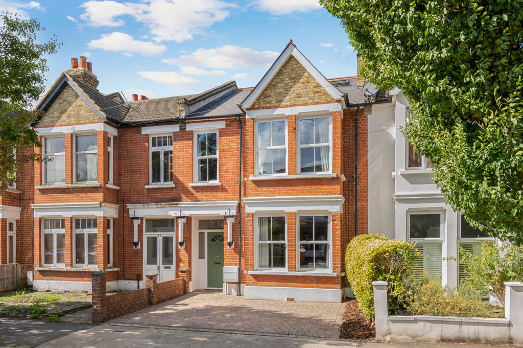 Property photo 1 of 24 External