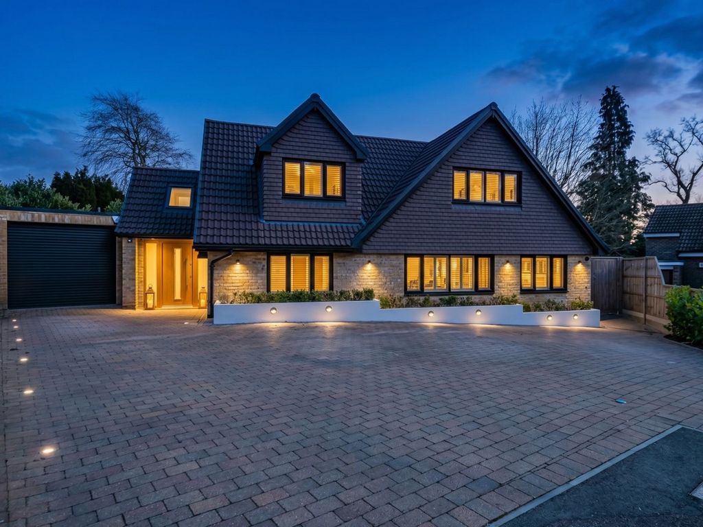 Property photo 2 of 49