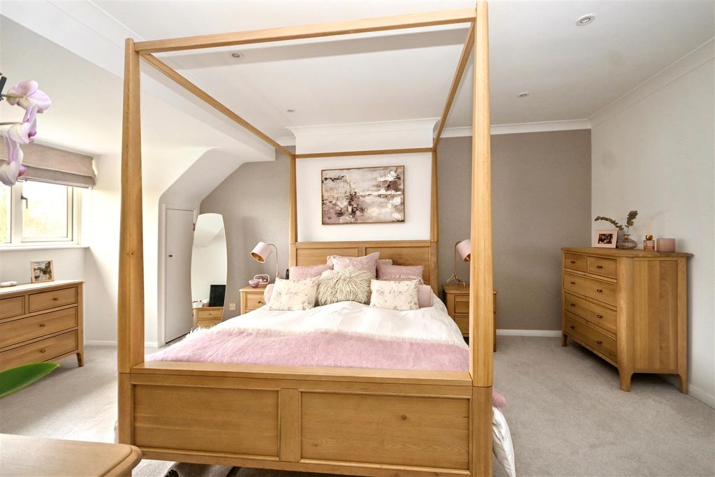 Additional image 36 of 6 bed detached house for saleWallsend Road, Pevensey BN24