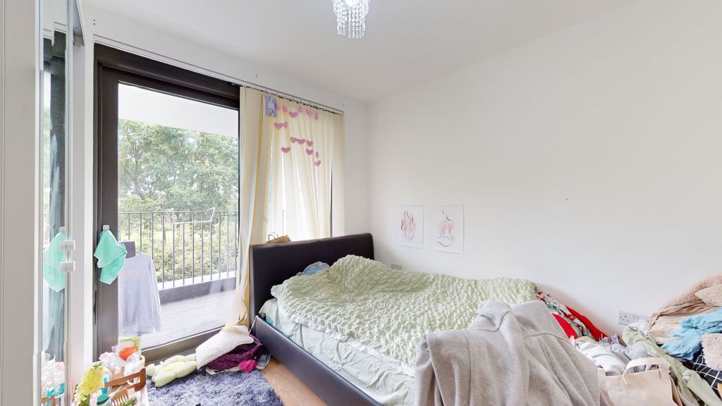 Property photo 2 of 31