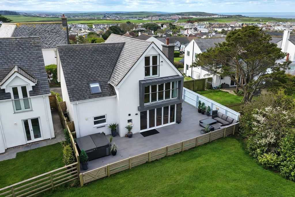 Property photo 1 of 19 Picture No. 01