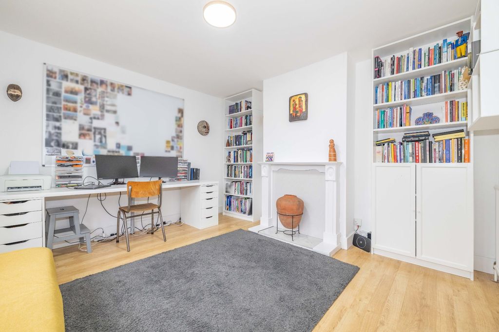 Property photo 3 of 14 Picture 3