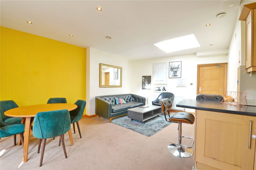 Property photo 3 of 5 Picture No. 02