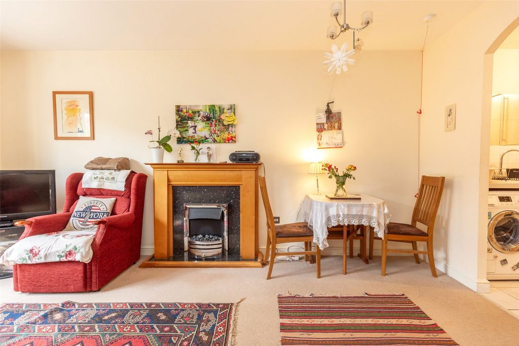 Property photo 2 of 12 Picture No. 09