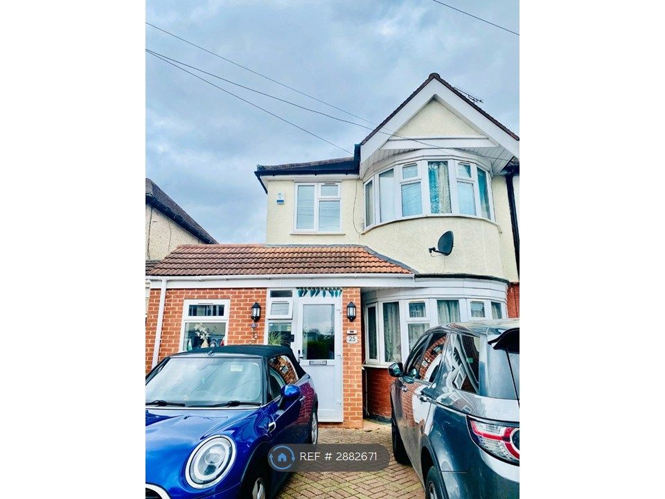 Property photo 1 of 15 House Front
