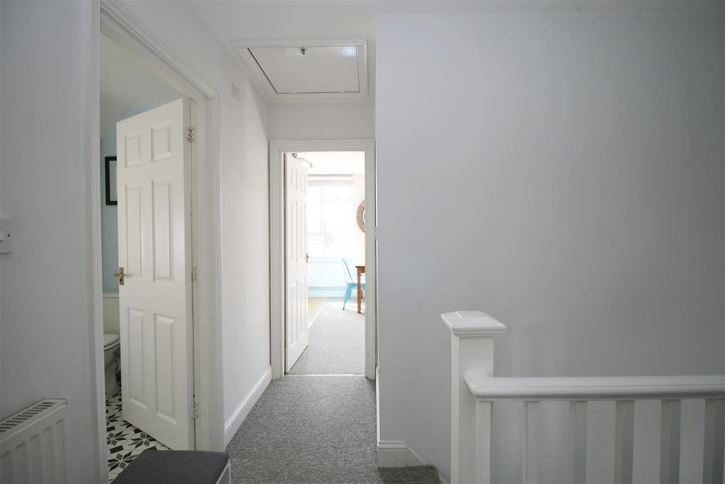 Property photo 2 of 15 Img_8098.Jpg
