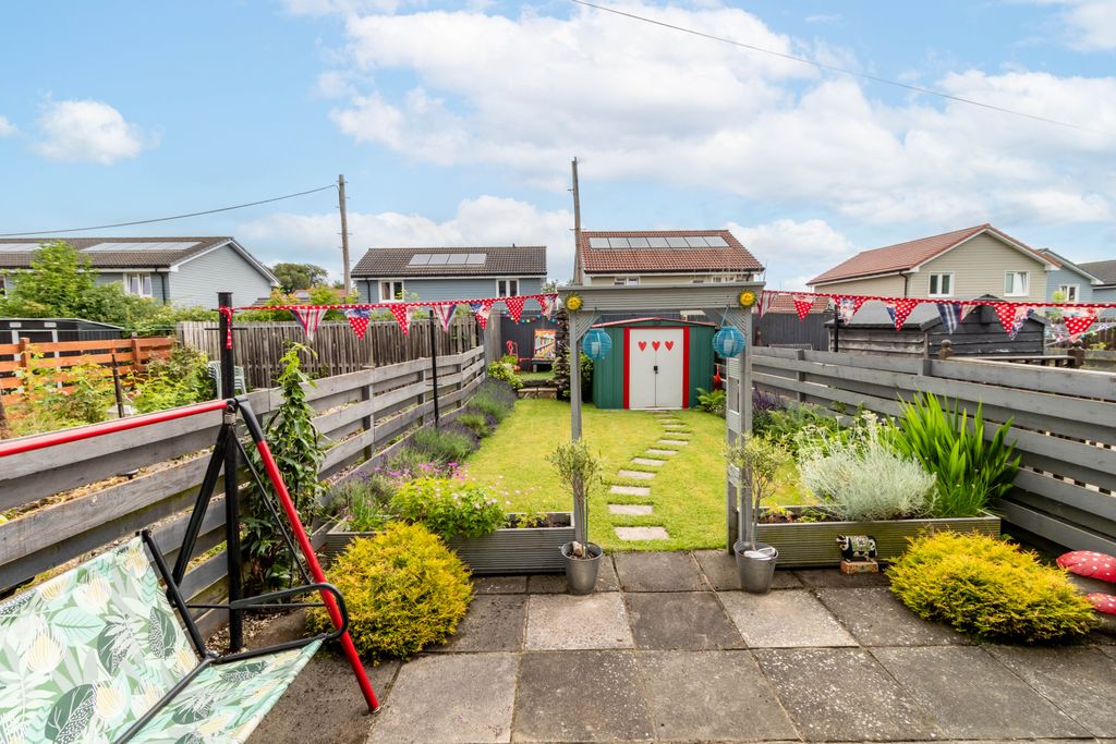 Property photo 2 of 24 Rear Garden