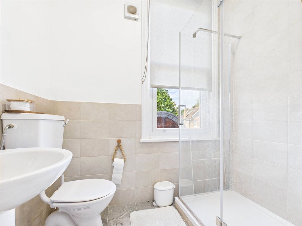 Property photo 3 of 4 Picture No. 06