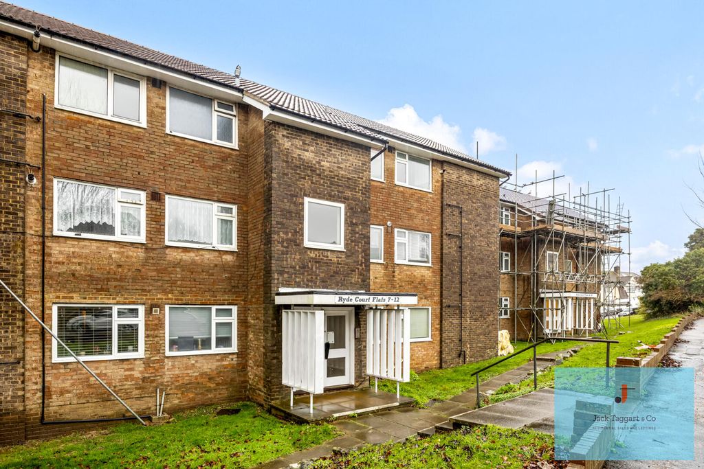 Property photo 1 of 19 Front (Exterior)