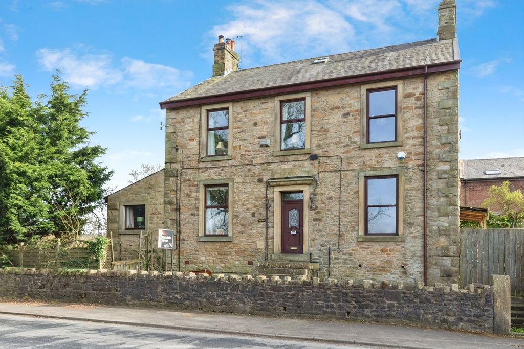 Property photo 1 of 27 External