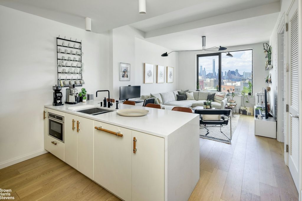 Property photo 3 of 13 <Alttext/>