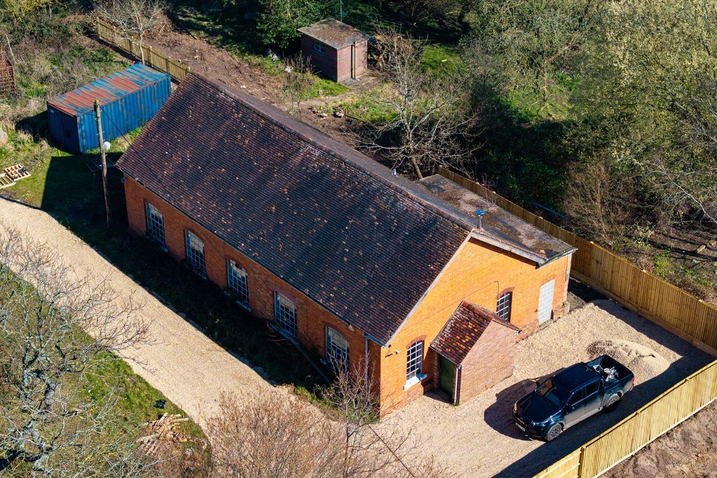 Property photo 2 of 19 Drone Shot x7