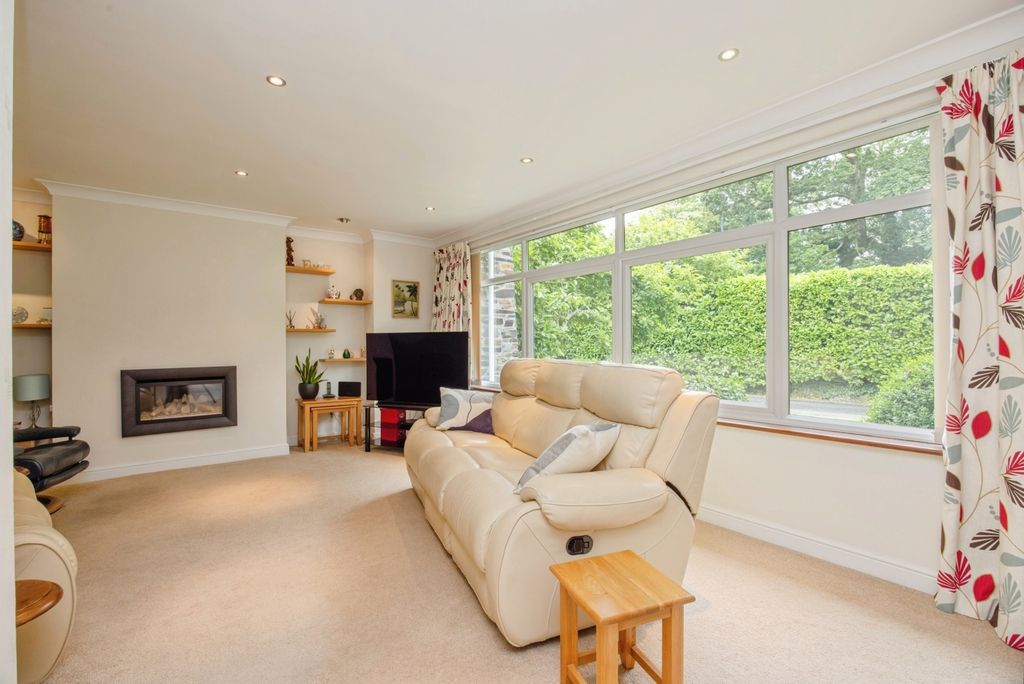 Property photo 2 of 23 Pbox-Img.Jpg