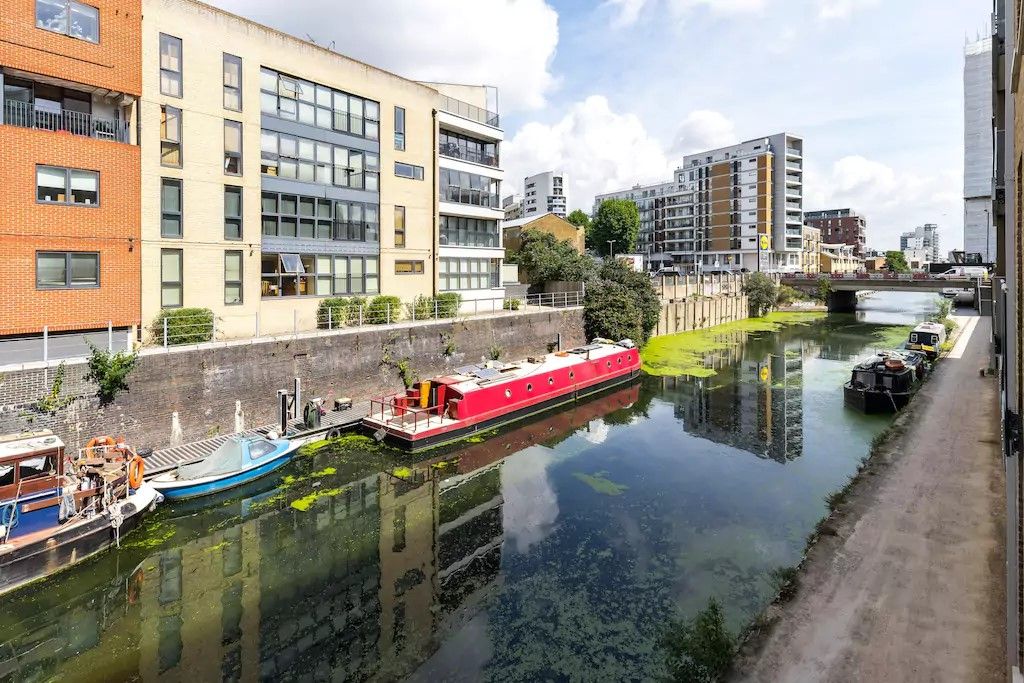 Property photo 2 of 10