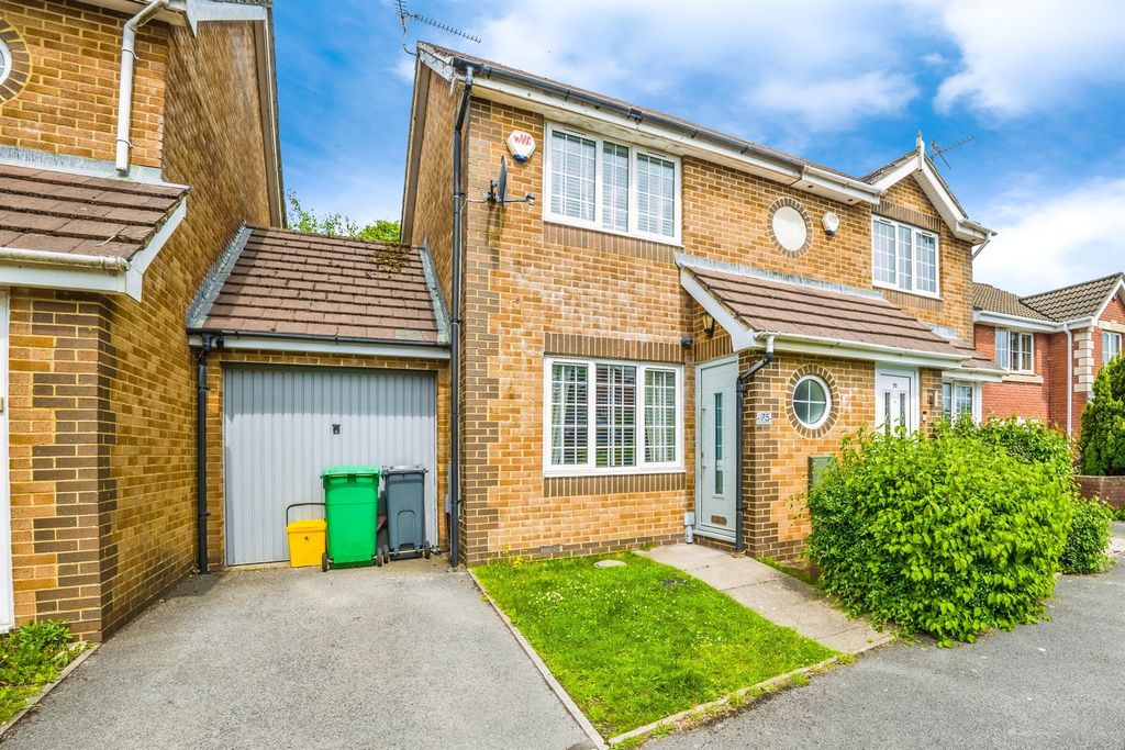 Property photo 1 of 17