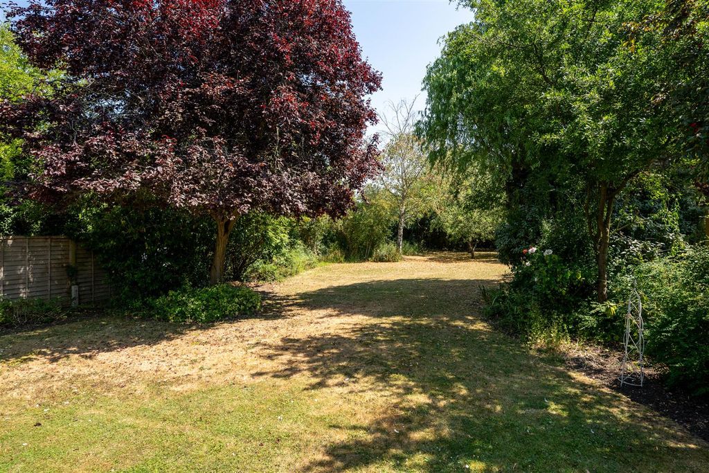 Property photo 3 of 26 260716 - 19A Luton Road, Wilstead - 09.Jpg