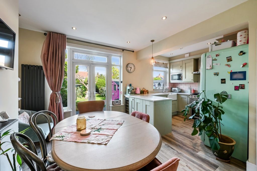 Property photo 2 of 20 Picture No. 08