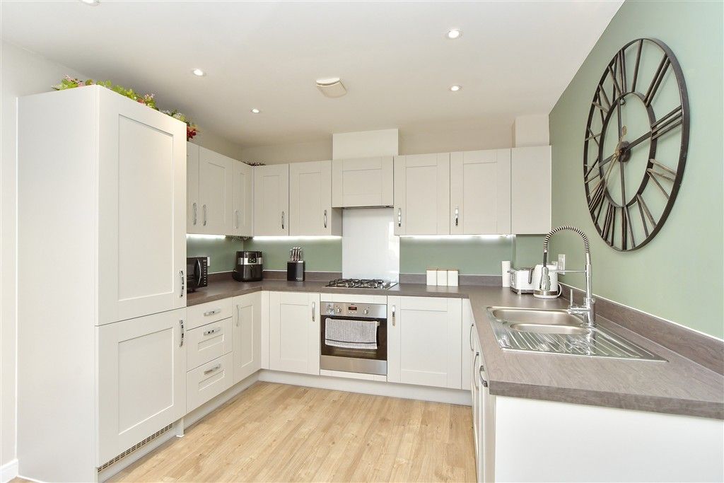 Property photo 3 of 11 Kitchen/Diner