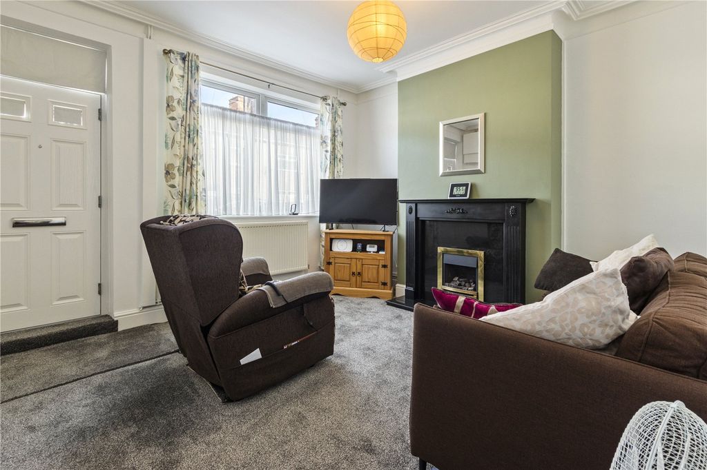 Property photo 2 of 17 Picture No. 13